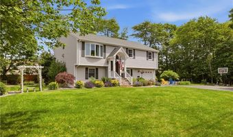 11 Carol Ave, Bristol, RI 02809