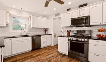 1555 Connemara Rd, Indianapolis, IN 46217