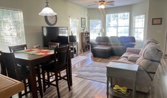 7054 W Perry St, Bay St. Louis, MS 39520