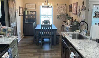 250 Saddlebrook Cir, Austin, AR 72007