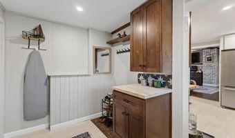 376 S Belfast Ave, Augusta, ME 04330