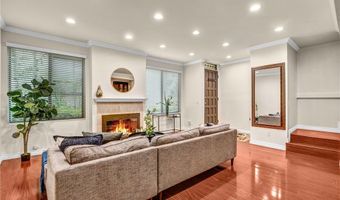 407 W Duarte Rd 8, Arcadia, CA 91007