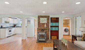 592 Old Stage Rd, Arrowsic, ME 04530