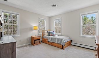 7 Woodfield Rd, Acton, MA 01720