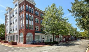 4950 BRENMAN PARK Dr 308, Alexandria, VA 22304