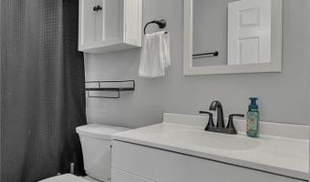 1102 Queens Mill Rd, Aliquippa, PA 15001