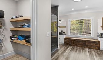 967 Five Points Rd, Barnesville, GA 30204