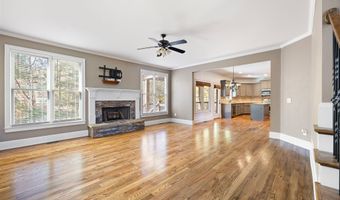 215 Arthur Hills Dr, Acworth, GA 30101