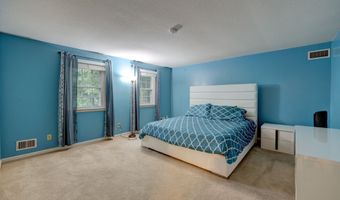 49 Beverly Dr, Avon, CT 06001