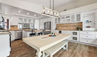 780 Gregory Ln, Oceanside, CA 92057