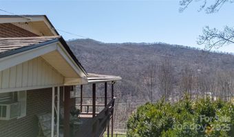 1306 Fork Mountain Rd, Bakersville, NC 28705