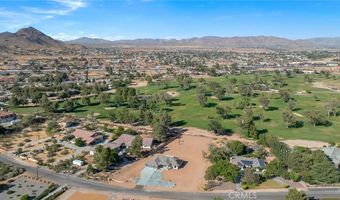 15155 Pocahantas St, Apple Valley, CA 92307