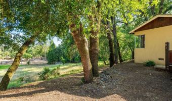 525 Keyes Ave, Angwin, CA 94508