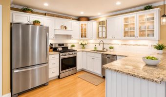 653 Neptune Ave, Beachwood, NJ 08722