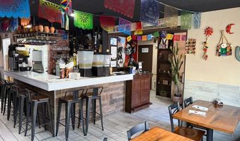 909 Main St, Adel, IA 50003