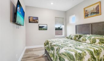 6104 LAGOMAR Ln, Apollo Beach, FL 33572