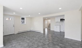 41 Madison Ave, Amityville, NY 11701