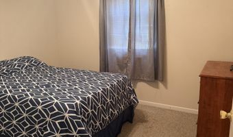 520 Sheldon St, Algonac, MI 48001