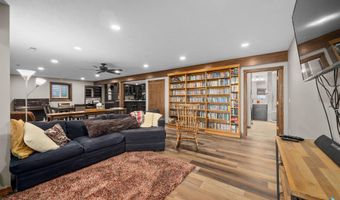 48190 265th St, Brandon, SD 57005