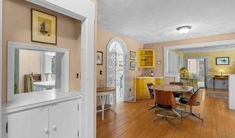 300 Country View Dr, Warwick, RI 02886