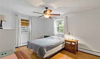 28 Eveready Ave, Bristol, RI 02809