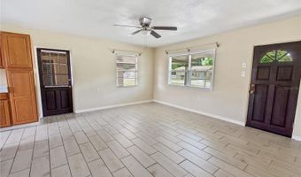 404 ARMOUR Ave, Auburndale, FL 33823