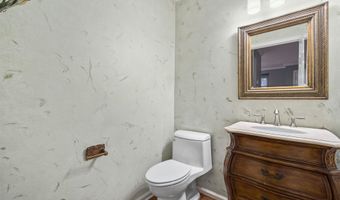 4 BOATWORKS Dr, Bayonne, NJ 07002