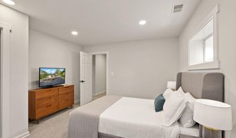 7324 AUBURN St, Annandale, VA 22003