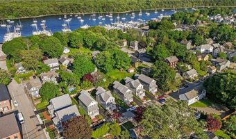 12 Duke St, East Greenwich, RI 02818