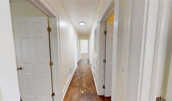 805 E 17th St, Ada, OK 74820