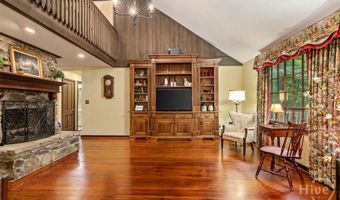 265 Great Oak Dr, Athens, GA 30605