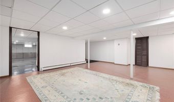 3 Grassy Plain Rd, Barrington, RI 02806