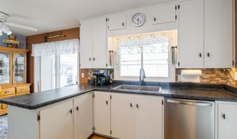202 S Dakota Ave, Ames, IA 50014