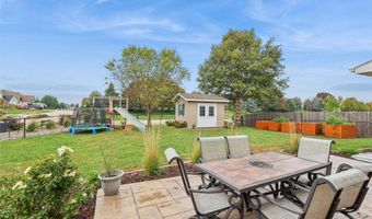 2012 Country Cove Ln, Altoona, IA 50009