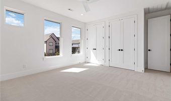 727 NE 2nd St, Bentonville, AR 72712