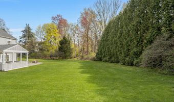 4 Rabbit Ln, Darien, CT 06820