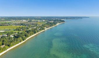 N7240 STATE RD 42, Algoma, WI 54201