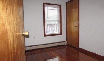 77 Seventh St, East Providence, RI 02914