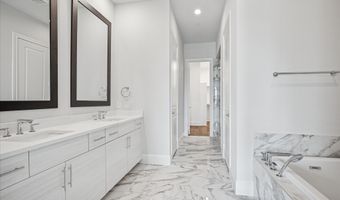 4122 Belt Line Rd, Addison, TX 75001