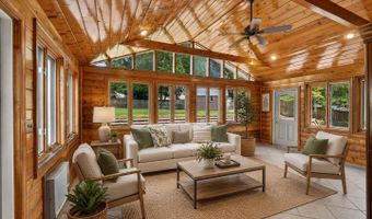 6035 CHATSWORTH Ln, Bethesda, MD 20814