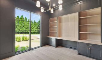 290 Christopher Robin Rd, Alpharetta, GA 30005