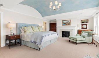 19 Defenders Row 19, Newport, RI 02840