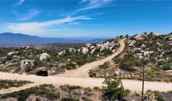 988 Crazy Horse Canyon Dr, Aguanga, CA 92536