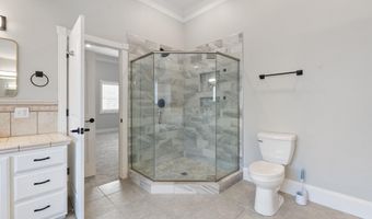 100 Plantation Ln, Batesville, AR 72501