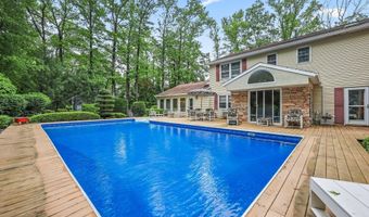 221 Lloyd Rd, Aberdeen, NJ 07747