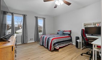 198 Arlington Ave, Aberdeen, NJ 07721