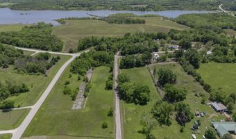 466 Commercial St, Aldrich, MO 65601