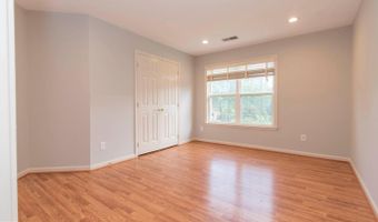 10709 BOSWELL Ln, Potomac, MD 20854