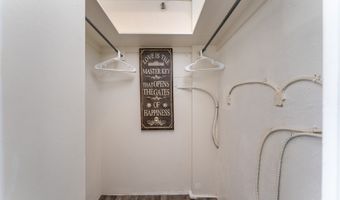 1020 Green St 208, Honolulu, HI 96822
