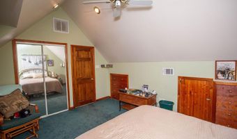 836 DEVENNEY Dr, Bellmawr, NJ 08031